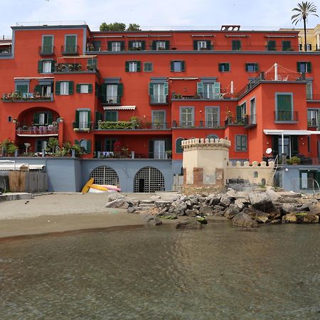 La Casetta Con La Spiaggia Napoli Eksteriør billede