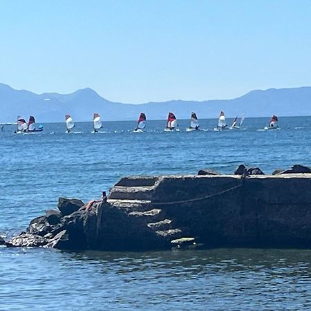 La Casetta Con La Spiaggia Napoli Eksteriør billede